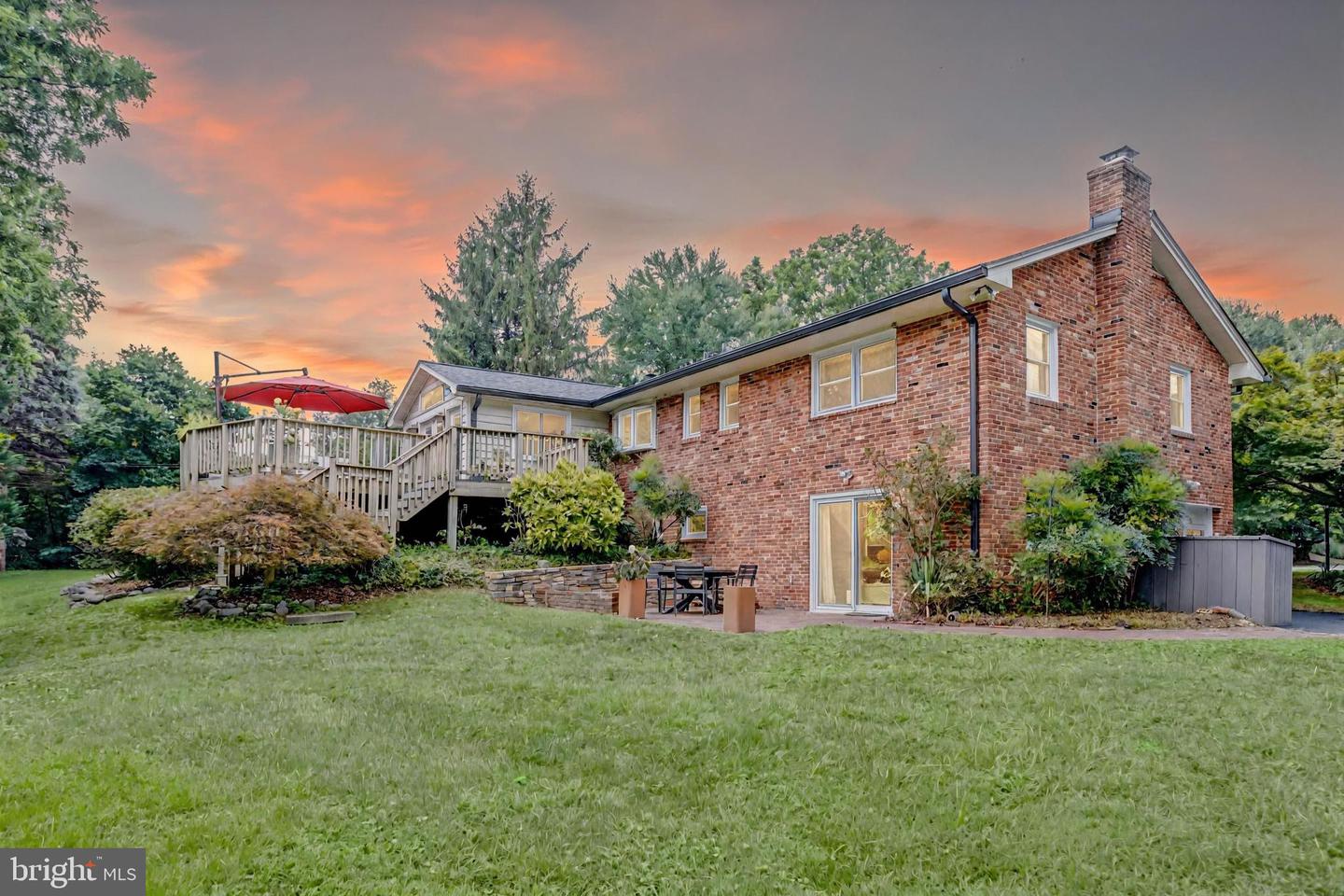 5039 PRESTWICK DR, FAIRFAX, Virginia 22030, 4 Bedrooms Bedrooms, ,3 BathroomsBathrooms,Residential,For sale,5039 PRESTWICK DR,VAFX2257362 MLS # VAFX2257362