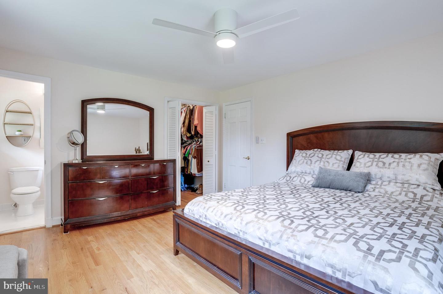 5039 PRESTWICK DR, FAIRFAX, Virginia 22030, 4 Bedrooms Bedrooms, ,3 BathroomsBathrooms,Residential,For sale,5039 PRESTWICK DR,VAFX2257362 MLS # VAFX2257362