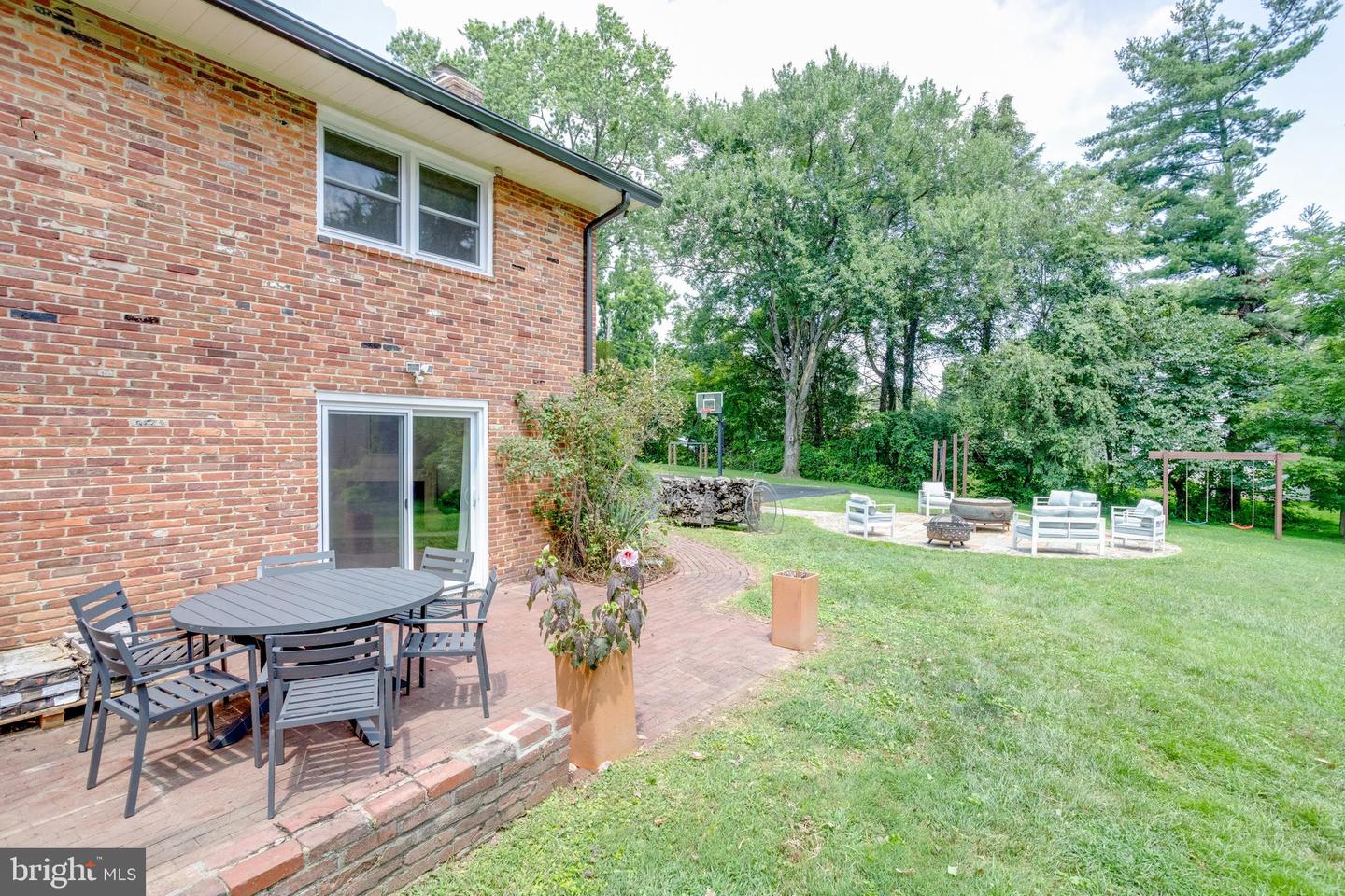 5039 PRESTWICK DR, FAIRFAX, Virginia 22030, 4 Bedrooms Bedrooms, ,3 BathroomsBathrooms,Residential,For sale,5039 PRESTWICK DR,VAFX2257362 MLS # VAFX2257362