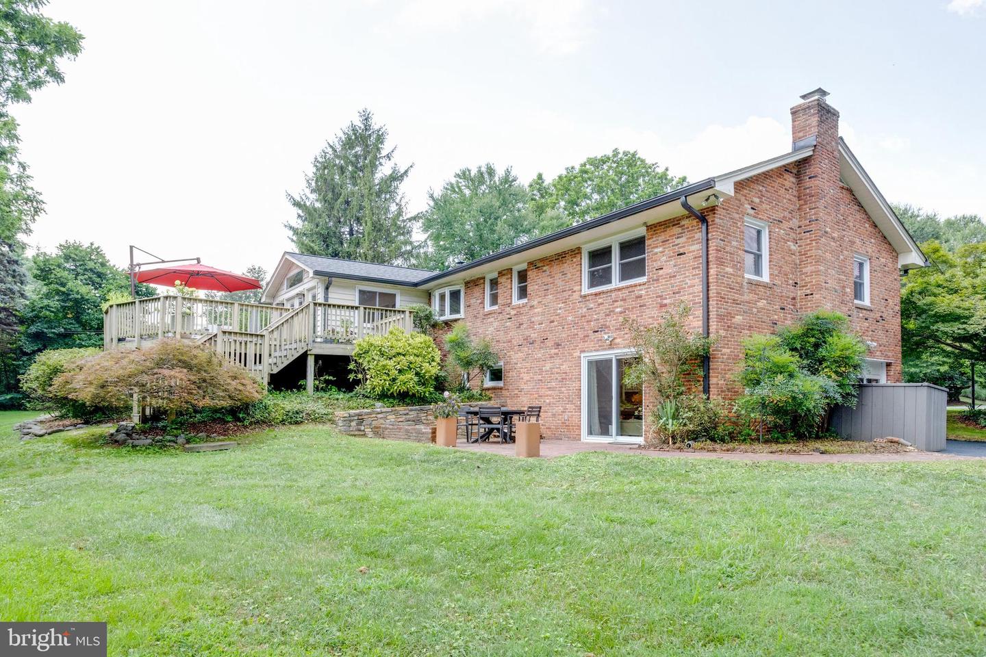 5039 PRESTWICK DR, FAIRFAX, Virginia 22030, 4 Bedrooms Bedrooms, ,3 BathroomsBathrooms,Residential,For sale,5039 PRESTWICK DR,VAFX2257362 MLS # VAFX2257362