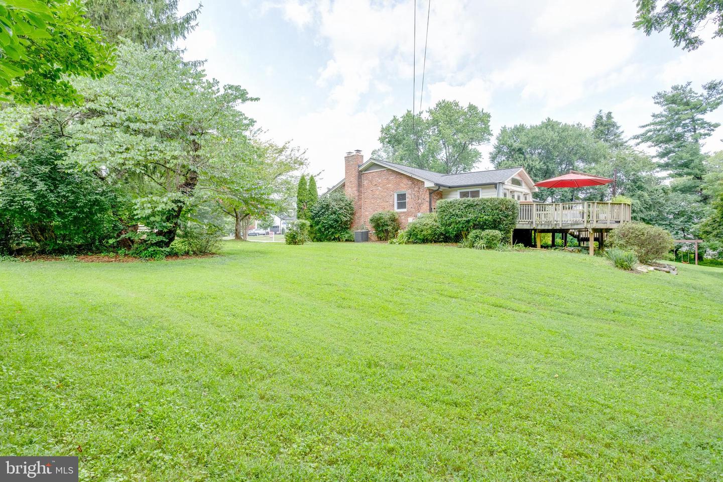 5039 PRESTWICK DR, FAIRFAX, Virginia 22030, 4 Bedrooms Bedrooms, ,3 BathroomsBathrooms,Residential,For sale,5039 PRESTWICK DR,VAFX2257362 MLS # VAFX2257362