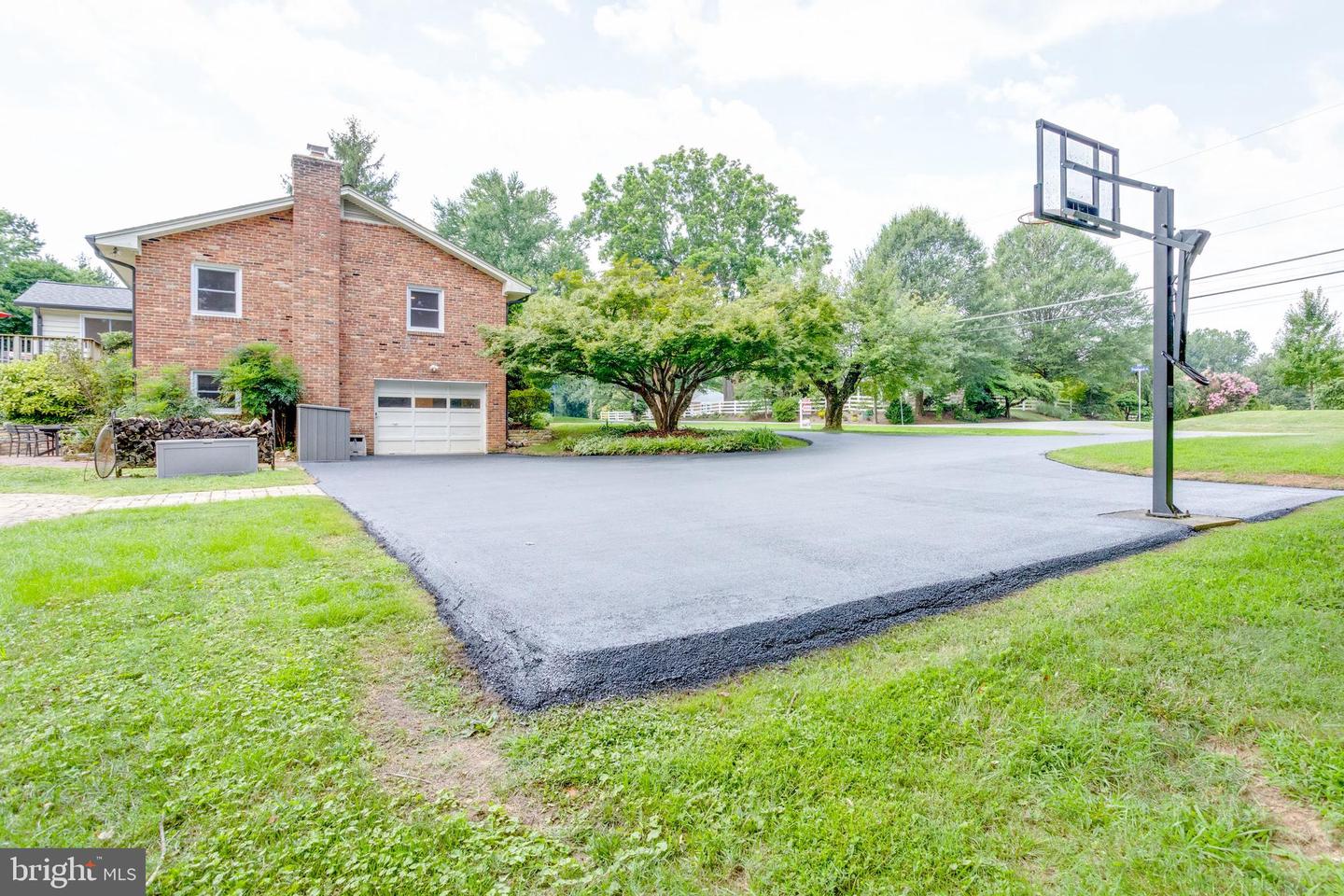 5039 PRESTWICK DR, FAIRFAX, Virginia 22030, 4 Bedrooms Bedrooms, ,3 BathroomsBathrooms,Residential,For sale,5039 PRESTWICK DR,VAFX2257362 MLS # VAFX2257362