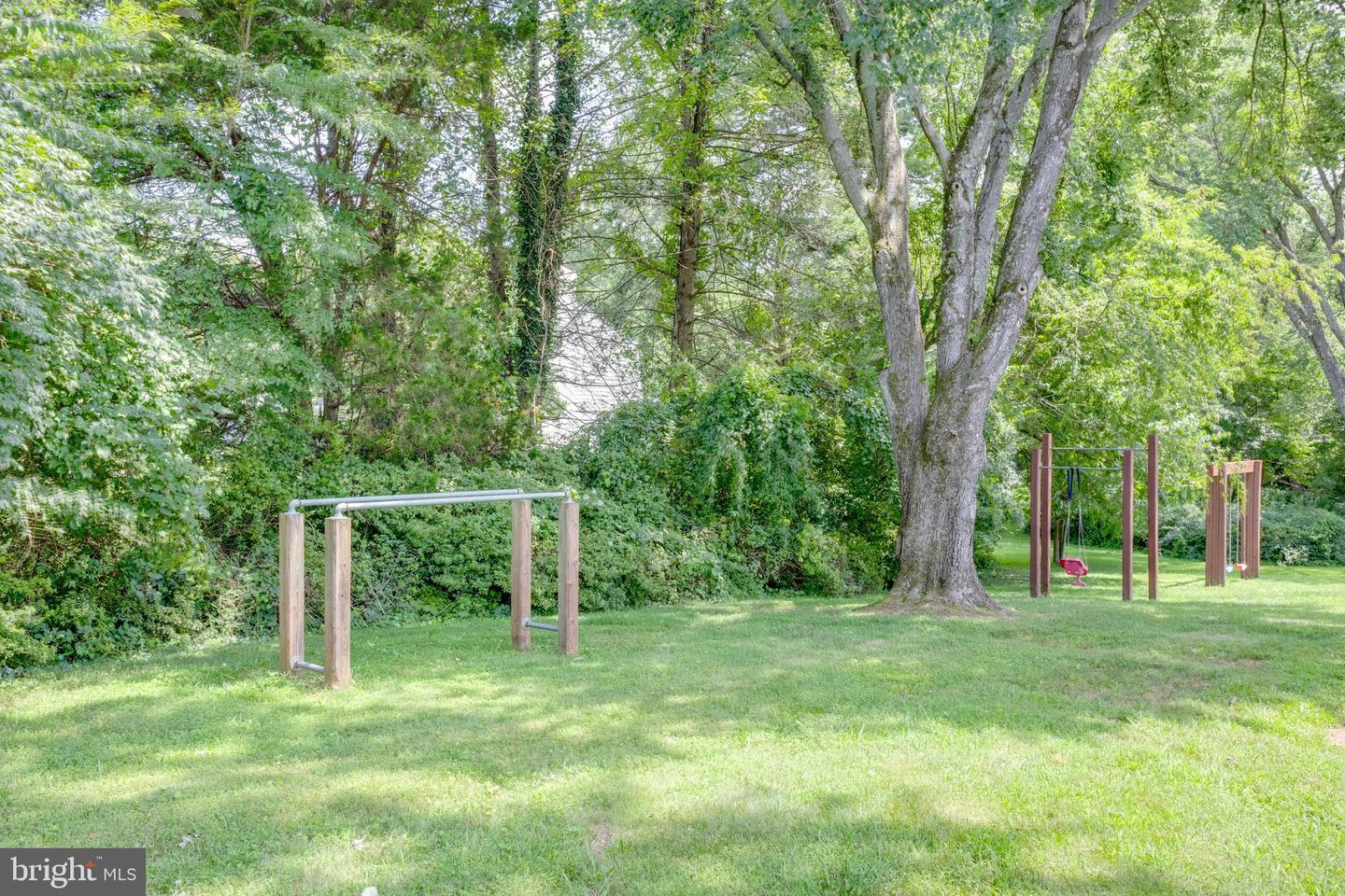 5039 PRESTWICK DR, FAIRFAX, Virginia 22030, 4 Bedrooms Bedrooms, ,3 BathroomsBathrooms,Residential,For sale,5039 PRESTWICK DR,VAFX2257362 MLS # VAFX2257362