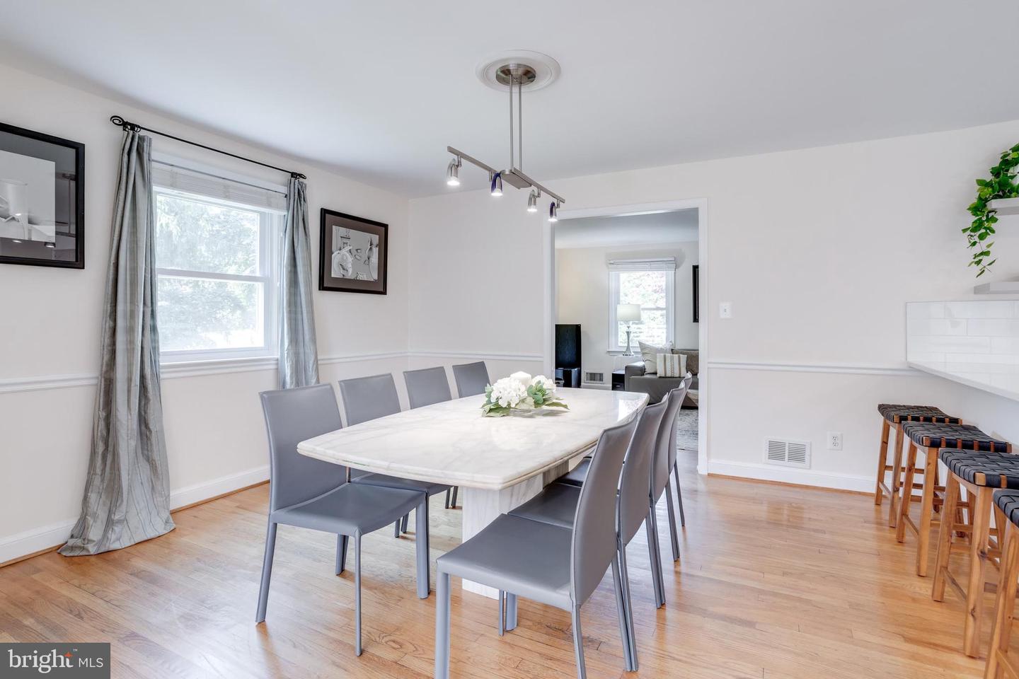 5039 PRESTWICK DR, FAIRFAX, Virginia 22030, 4 Bedrooms Bedrooms, ,3 BathroomsBathrooms,Residential,For sale,5039 PRESTWICK DR,VAFX2257362 MLS # VAFX2257362