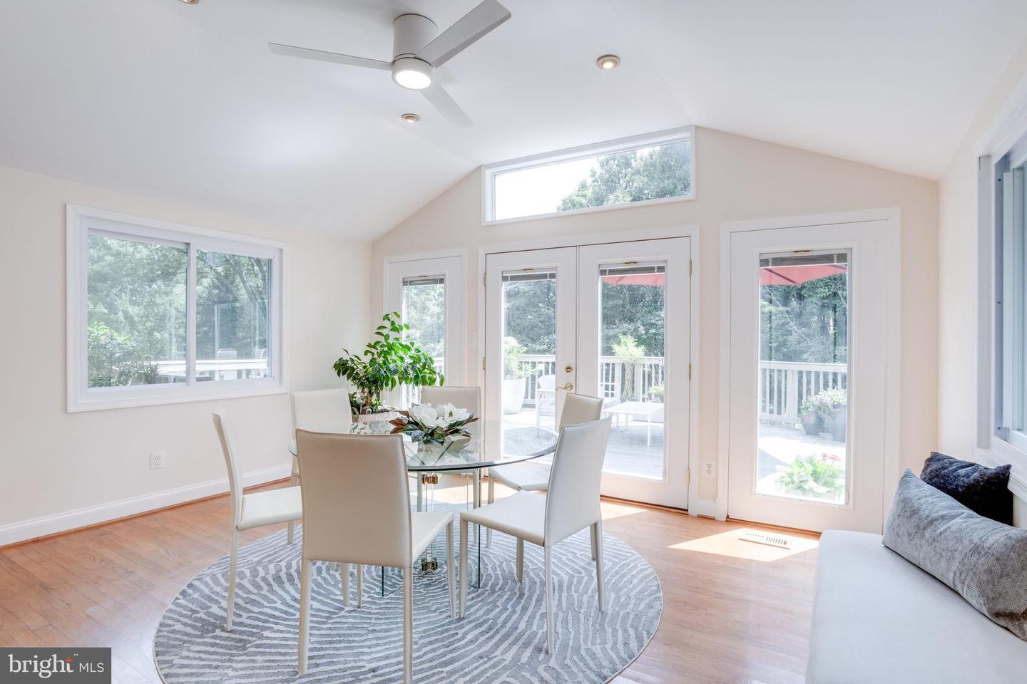5039 PRESTWICK DR, FAIRFAX, Virginia 22030, 4 Bedrooms Bedrooms, ,3 BathroomsBathrooms,Residential,For sale,5039 PRESTWICK DR,VAFX2257362 MLS # VAFX2257362