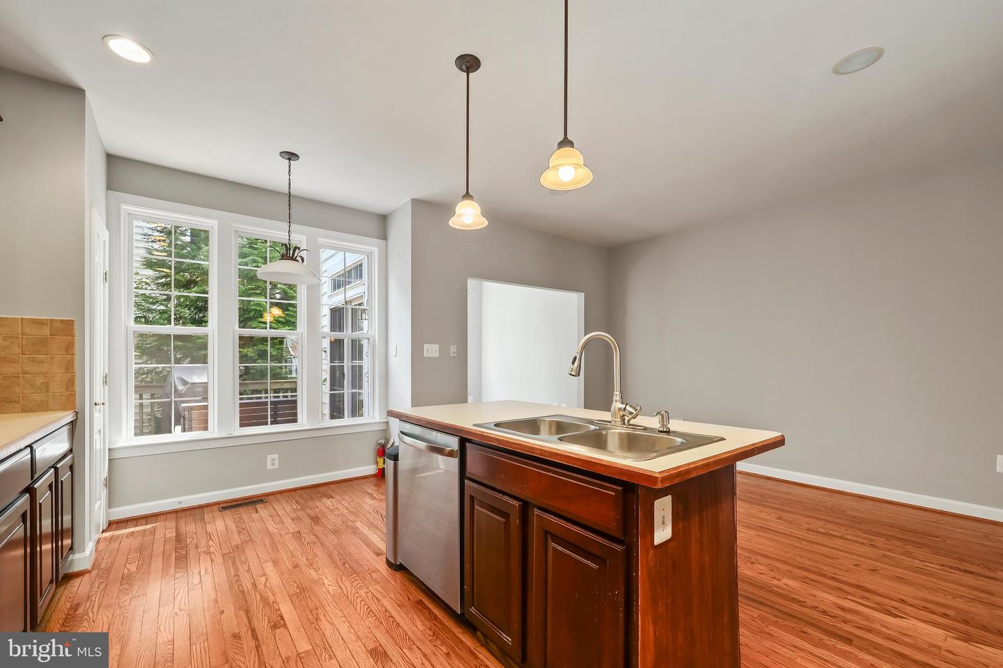 4101 RIVER FORTH DR, FAIRFAX, Virginia 22030, 3 Bedrooms Bedrooms, ,2 BathroomsBathrooms,Residential,For sale,4101 RIVER FORTH DR,VAFX2257592 MLS # VAFX2257592