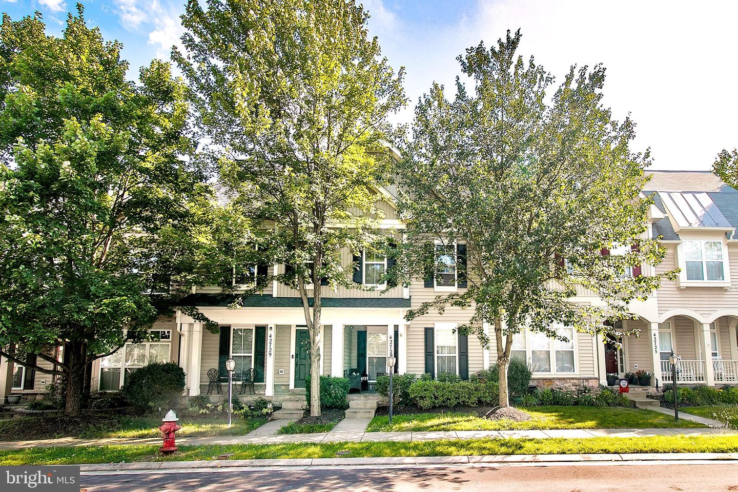 42727 EXPLORER DR, ASHBURN, Virginia 20148, 3 Bedrooms Bedrooms, ,2 BathroomsBathrooms,Residential,For sale,42727 EXPLORER DR,VALO2103184 MLS # VALO2103184