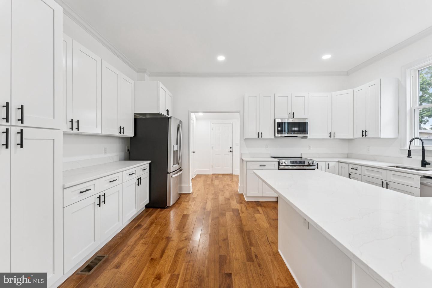 2105 4TH ST NE, WASHINGTON, District Of Columbia 20002, 4 Bedrooms Bedrooms, ,2 BathroomsBathrooms,Residential,For sale,2105 4TH ST NE,DCDC2212088 MLS # DCDC2212088