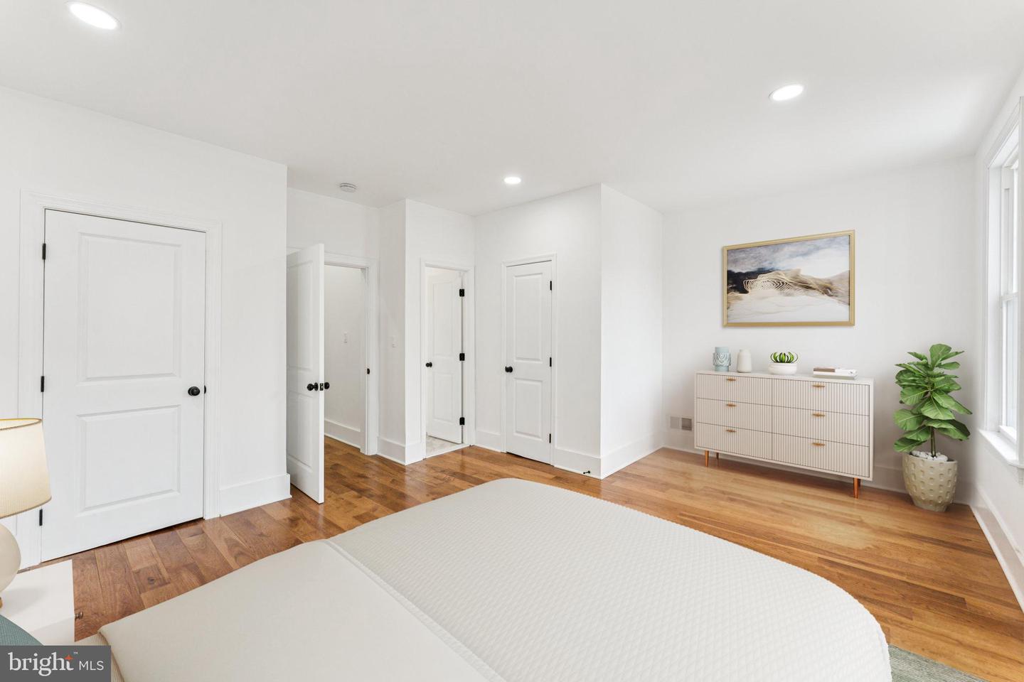 2105 4TH ST NE, WASHINGTON, District Of Columbia 20002, 4 Bedrooms Bedrooms, ,2 BathroomsBathrooms,Residential,For sale,2105 4TH ST NE,DCDC2212088 MLS # DCDC2212088