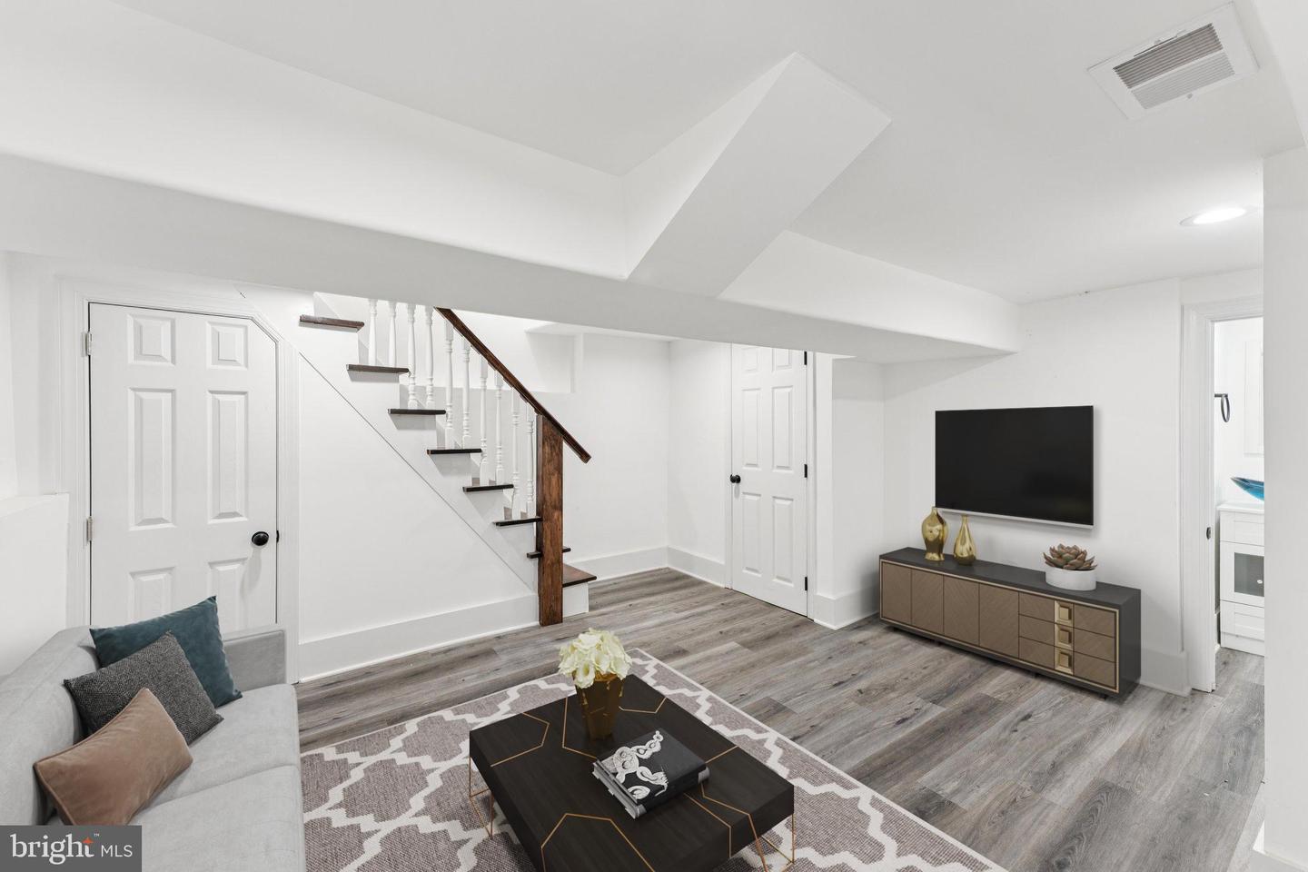 2105 4TH ST NE, WASHINGTON, District Of Columbia 20002, 4 Bedrooms Bedrooms, ,2 BathroomsBathrooms,Residential,For sale,2105 4TH ST NE,DCDC2212088 MLS # DCDC2212088