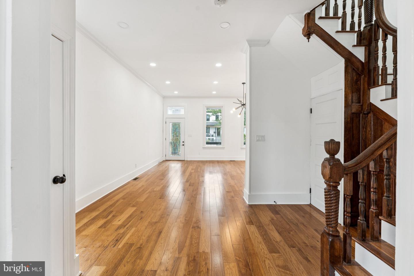 2105 4TH ST NE, WASHINGTON, District Of Columbia 20002, 4 Bedrooms Bedrooms, ,2 BathroomsBathrooms,Residential,For sale,2105 4TH ST NE,DCDC2212088 MLS # DCDC2212088