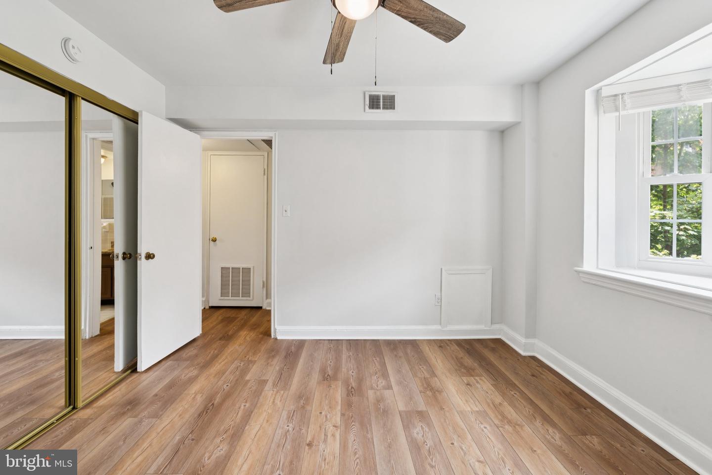 2107 N SCOTT ST #70, ARLINGTON, Virginia 22209, 1 Bedroom Bedrooms, ,1 BathroomBathrooms,Residential,For sale,2107 N SCOTT ST #70,VAAR2061392 MLS # VAAR2061392