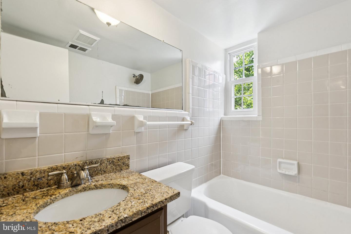 2107 N SCOTT ST #70, ARLINGTON, Virginia 22209, 1 Bedroom Bedrooms, ,1 BathroomBathrooms,Residential,For sale,2107 N SCOTT ST #70,VAAR2061392 MLS # VAAR2061392