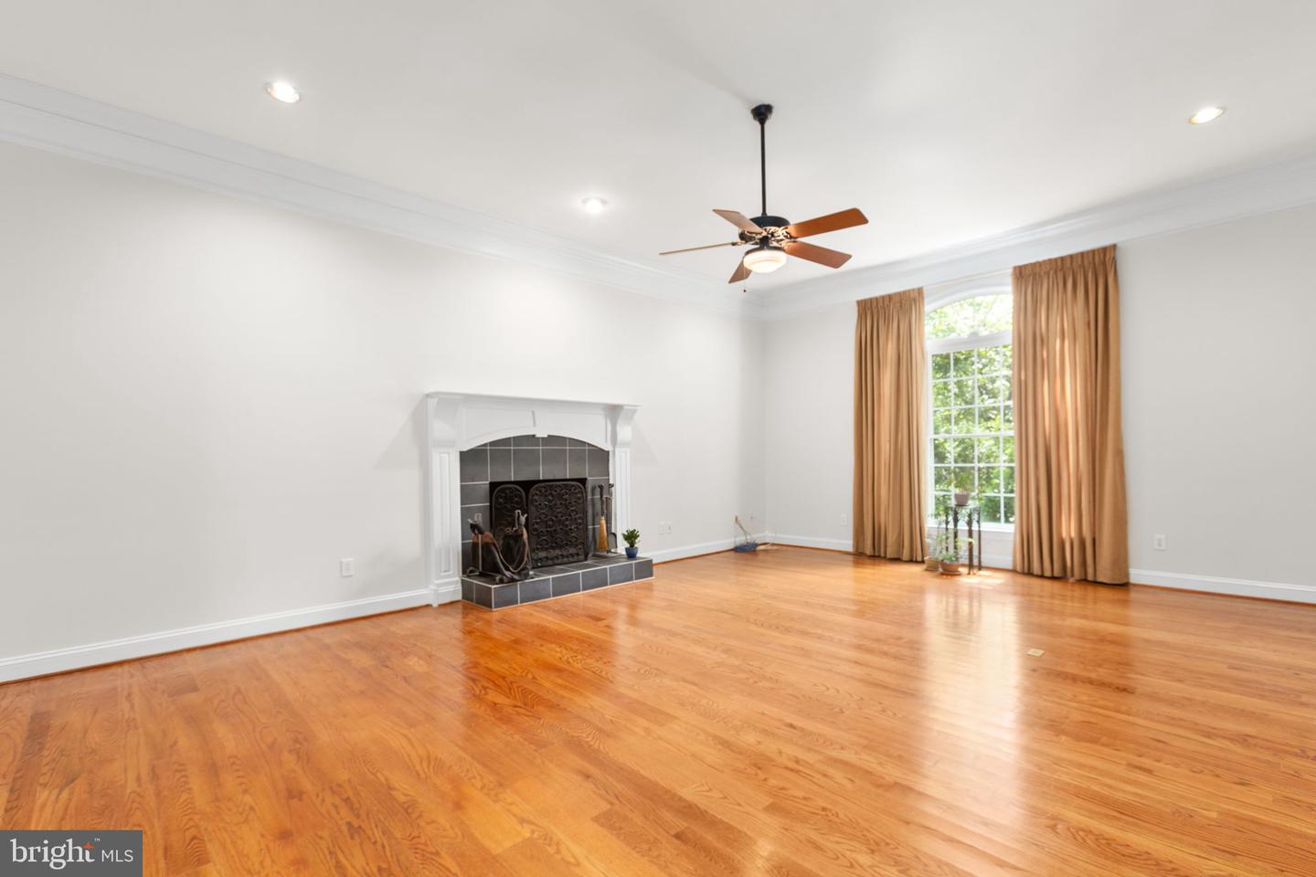 1021 ALBERT RENNOLDS D, FREDERICKSBURG, Virginia 22401, 5 Bedrooms Bedrooms, ,4 BathroomsBathrooms,Residential,For sale,1021 ALBERT RENNOLDS D,VAFB2008658 MLS # VAFB2008658