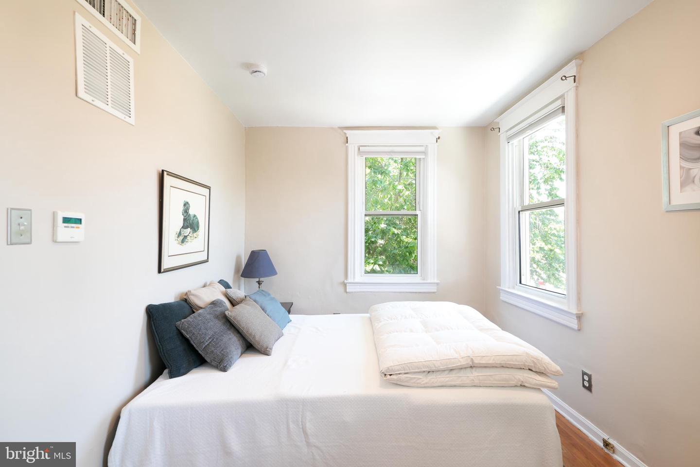 1601 MASSACHUSETTS AVE SE, WASHINGTON, District Of Columbia 20003, 2 Bedrooms Bedrooms, ,1 BathroomBathrooms,Residential,For sale,1601 MASSACHUSETTS AVE SE,DCDC2212386 MLS # DCDC2212386