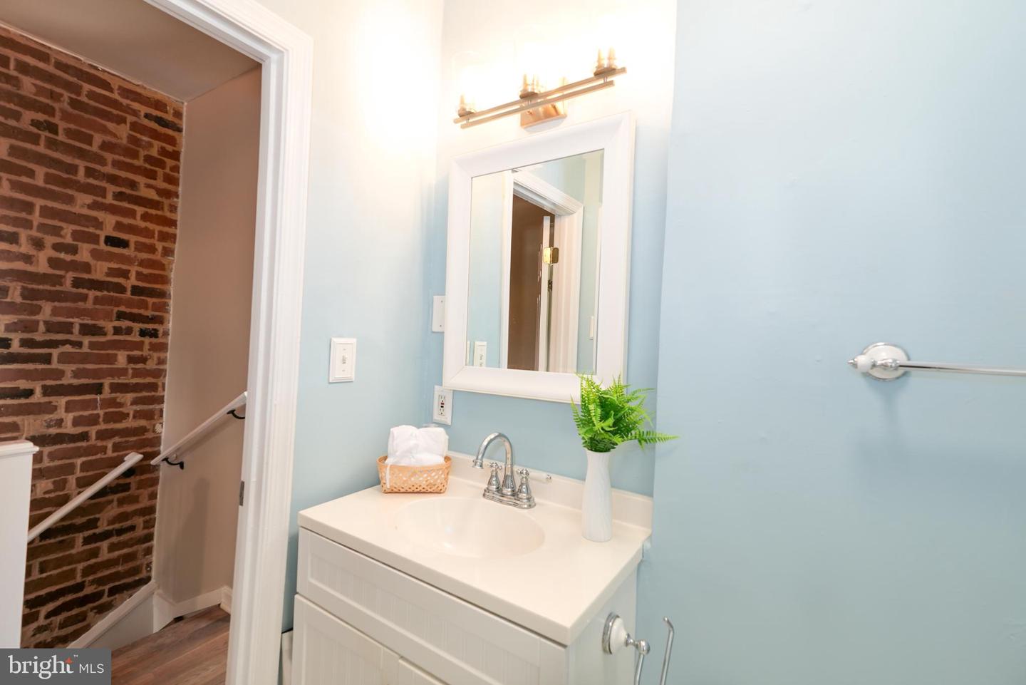 1601 MASSACHUSETTS AVE SE, WASHINGTON, District Of Columbia 20003, 2 Bedrooms Bedrooms, ,1 BathroomBathrooms,Residential,For sale,1601 MASSACHUSETTS AVE SE,DCDC2212386 MLS # DCDC2212386