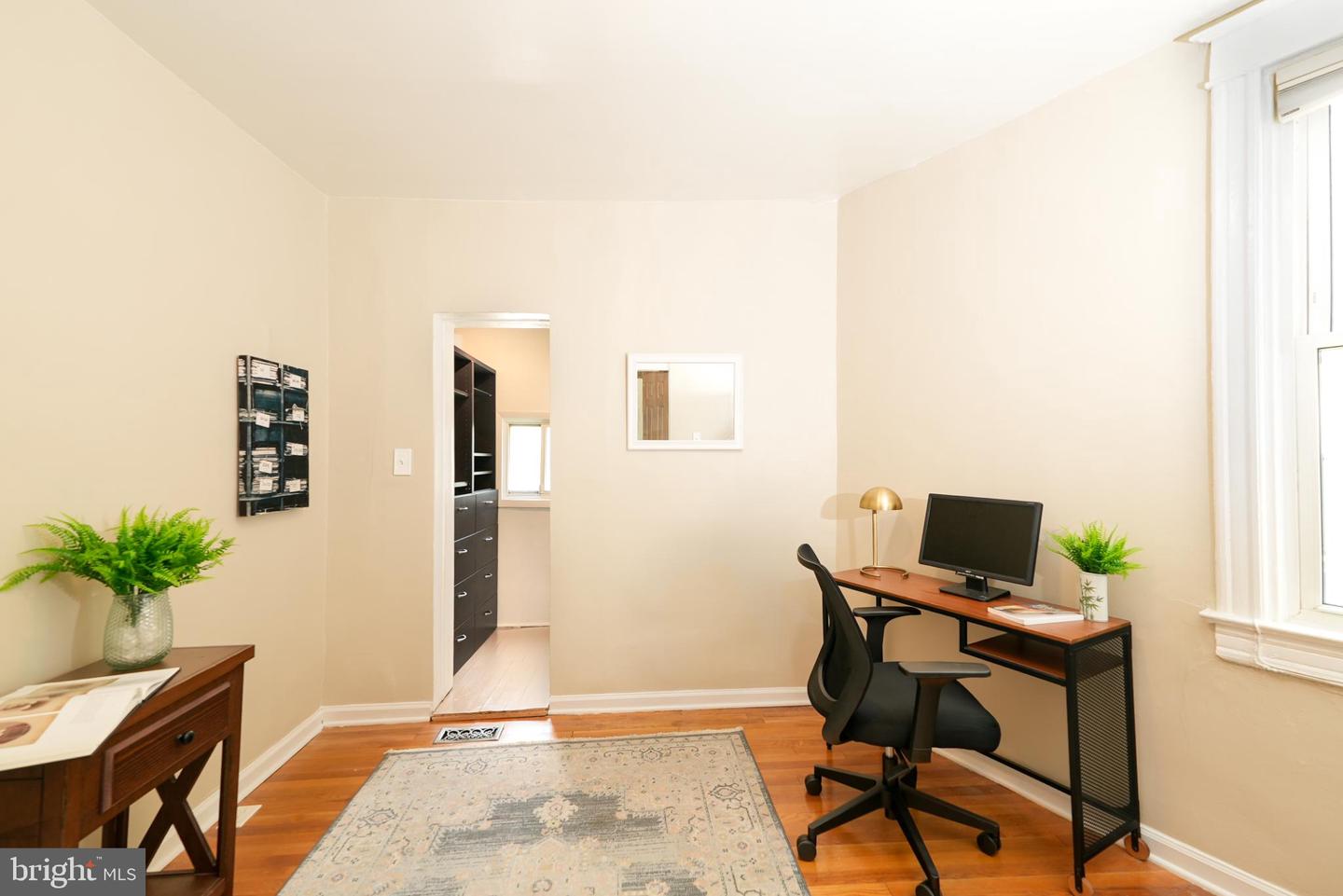 1601 MASSACHUSETTS AVE SE, WASHINGTON, District Of Columbia 20003, 2 Bedrooms Bedrooms, ,1 BathroomBathrooms,Residential,For sale,1601 MASSACHUSETTS AVE SE,DCDC2212386 MLS # DCDC2212386