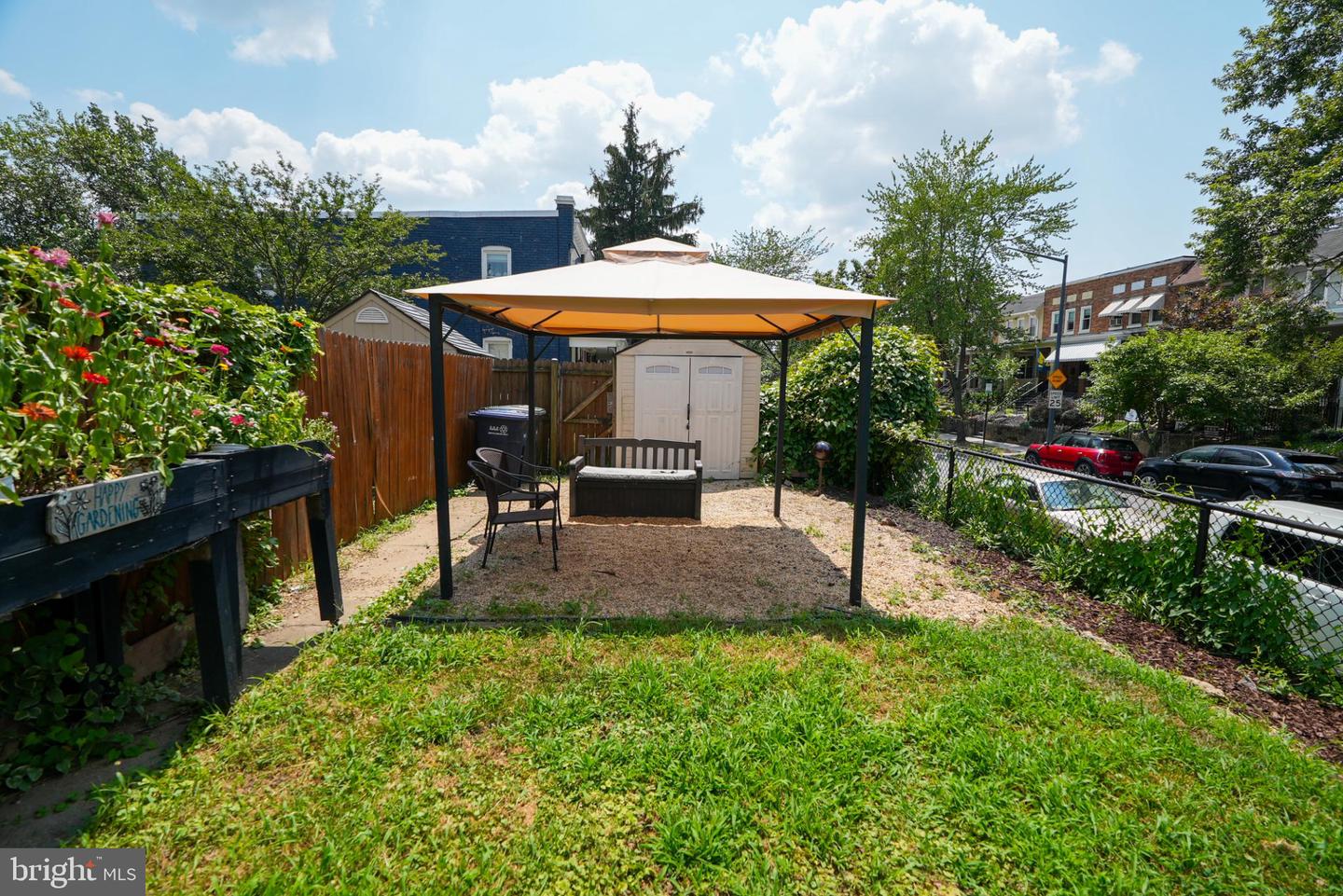 1601 MASSACHUSETTS AVE SE, WASHINGTON, District Of Columbia 20003, 2 Bedrooms Bedrooms, ,1 BathroomBathrooms,Residential,For sale,1601 MASSACHUSETTS AVE SE,DCDC2212386 MLS # DCDC2212386