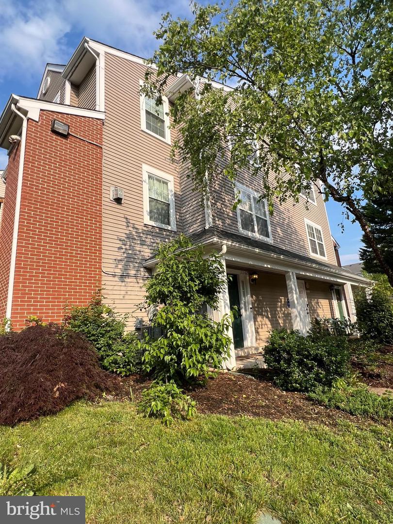 11268 STAGESTONE WAY, MANASSAS, Virginia 20109, 3 Bedrooms Bedrooms, ,2 BathroomsBathrooms,Residential,For sale,11268 STAGESTONE WAY,VAPW2100082 MLS # VAPW2100082