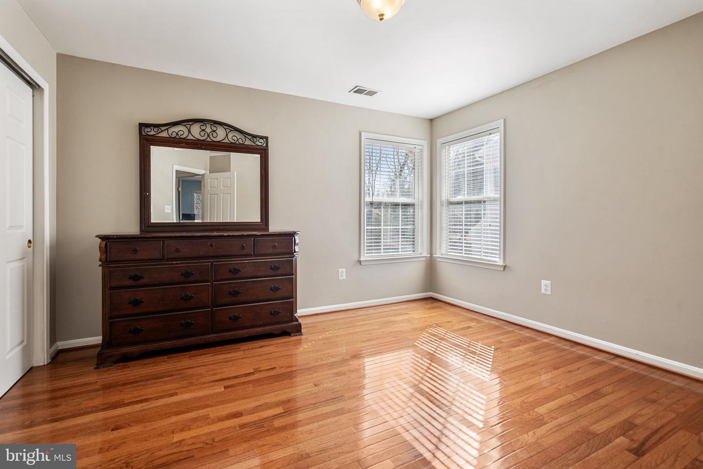 257 HIDDEN CREEK LN, WARRENTON, Virginia 20186, 4 Bedrooms Bedrooms, ,3 BathroomsBathrooms,Residential,For sale,257 HIDDEN CREEK LN,VAFQ2017620 MLS # VAFQ2017620