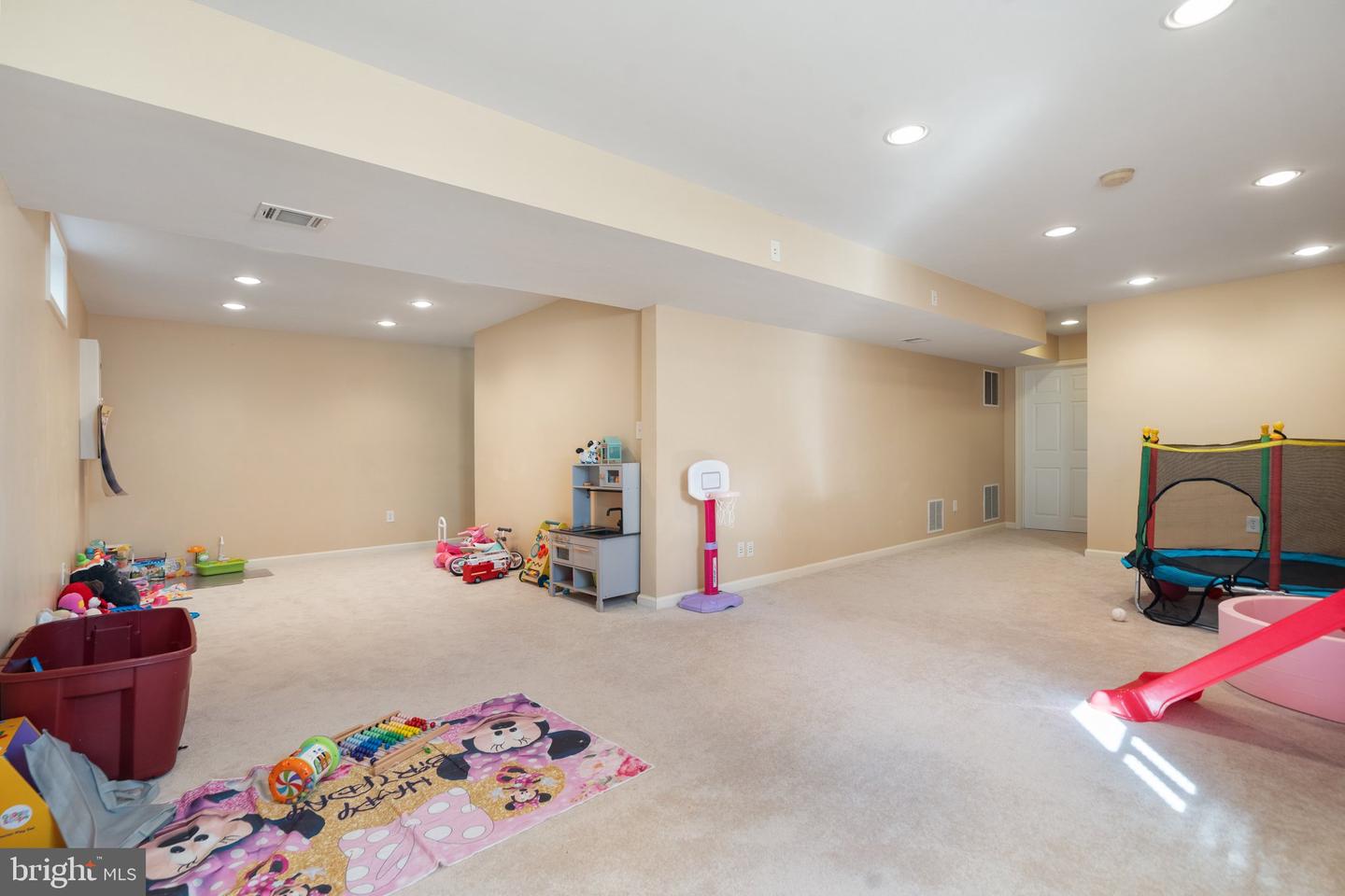 257 HIDDEN CREEK LN, WARRENTON, Virginia 20186, 4 Bedrooms Bedrooms, ,3 BathroomsBathrooms,Residential,For sale,257 HIDDEN CREEK LN,VAFQ2017620 MLS # VAFQ2017620