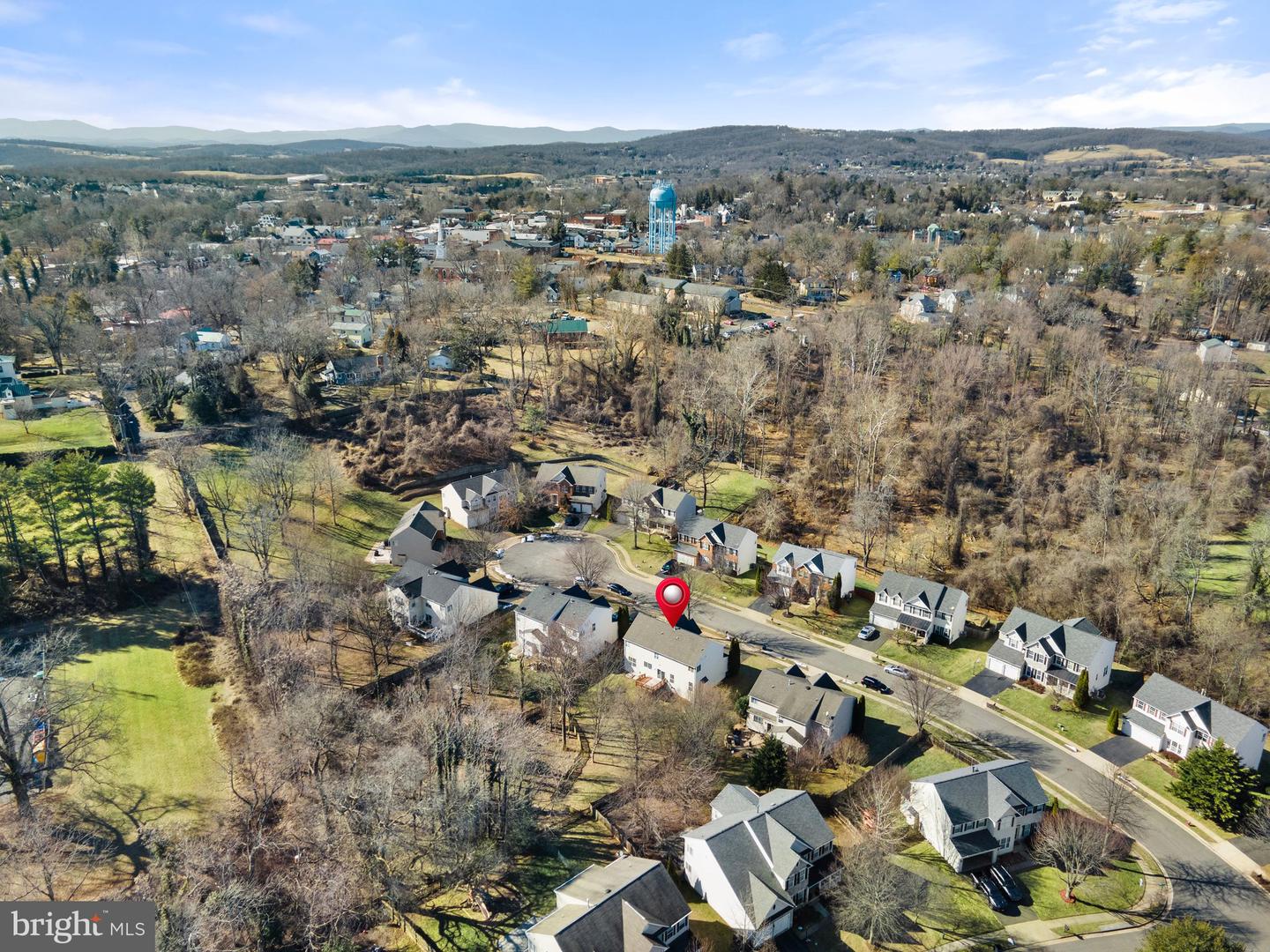 257 HIDDEN CREEK LN, WARRENTON, Virginia 20186, 4 Bedrooms Bedrooms, ,3 BathroomsBathrooms,Residential,For sale,257 HIDDEN CREEK LN,VAFQ2017620 MLS # VAFQ2017620