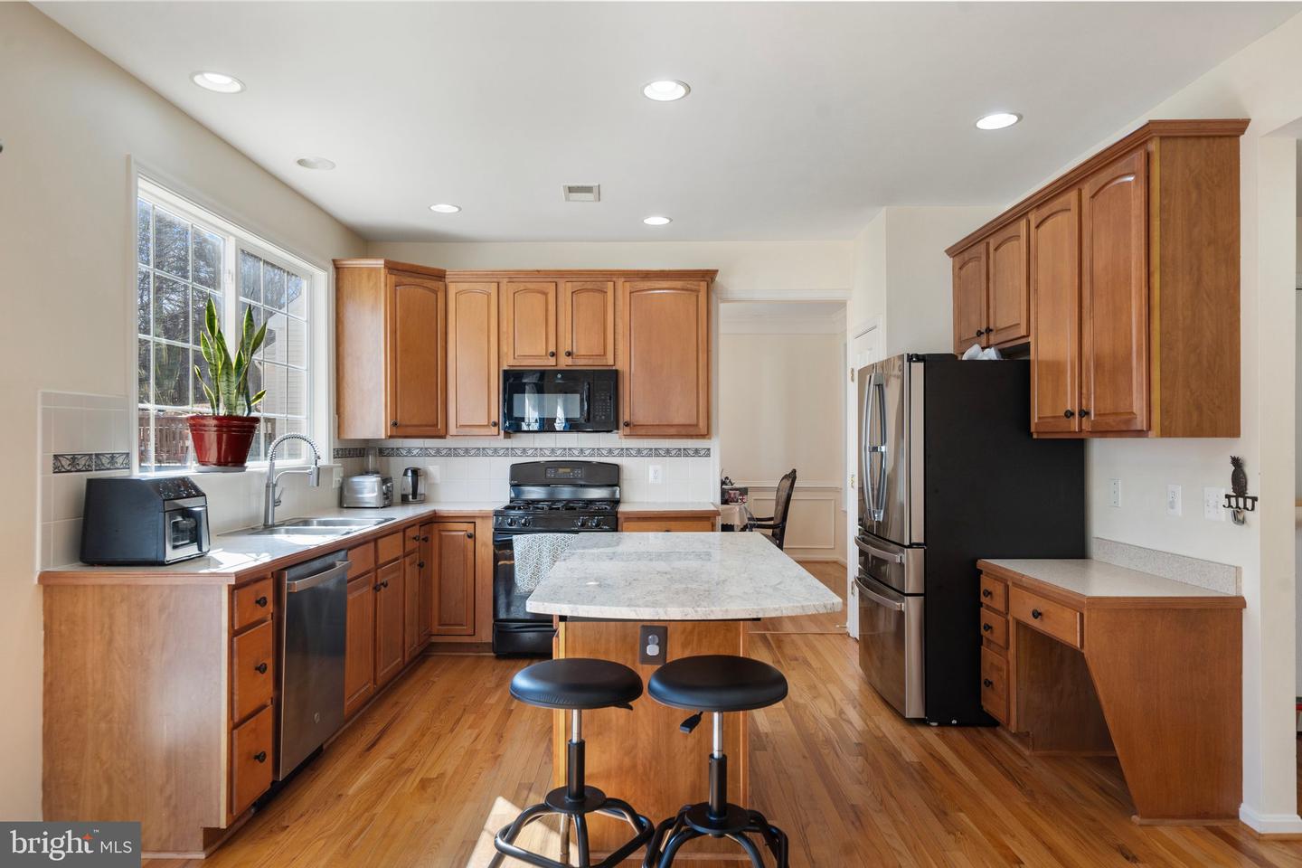 257 HIDDEN CREEK LN, WARRENTON, Virginia 20186, 4 Bedrooms Bedrooms, ,3 BathroomsBathrooms,Residential,For sale,257 HIDDEN CREEK LN,VAFQ2017620 MLS # VAFQ2017620