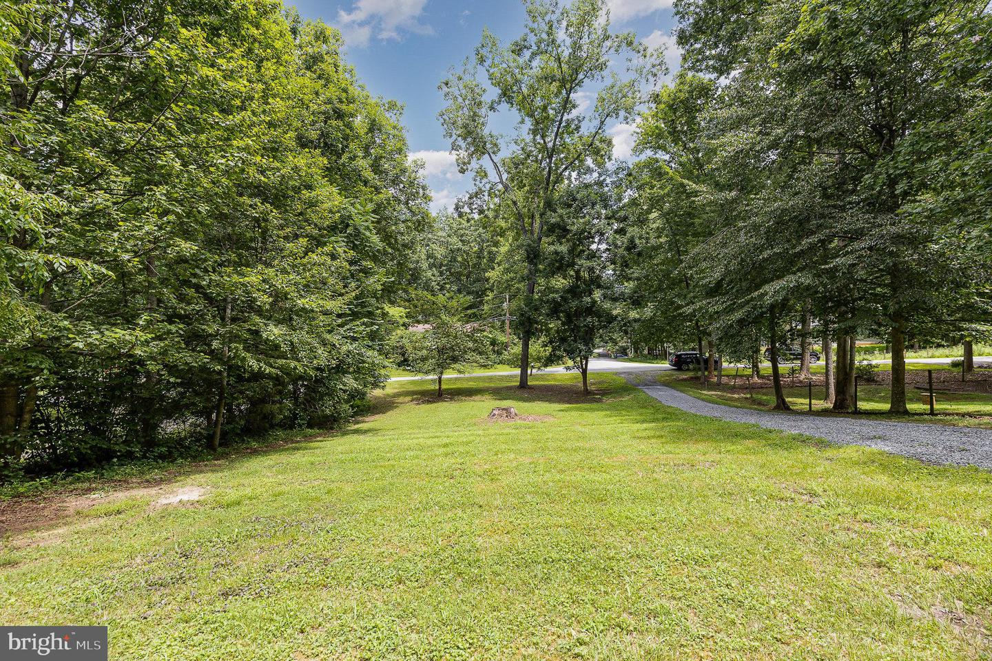 127 FERNDALE DR, LOUISA, Virginia 23093, 3 Bedrooms Bedrooms, ,2 BathroomsBathrooms,Residential,For sale,127 FERNDALE DR,VALA2008334 MLS # VALA2008334