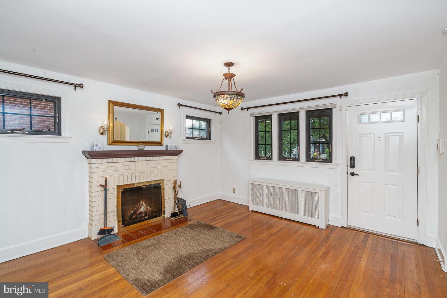5903 4TH ST NW, WASHINGTON, District Of Columbia 20011, 2 Bedrooms Bedrooms, ,2 BathroomsBathrooms,Residential,For sale,5903 4TH ST NW,DCDC2212268 MLS # DCDC2212268