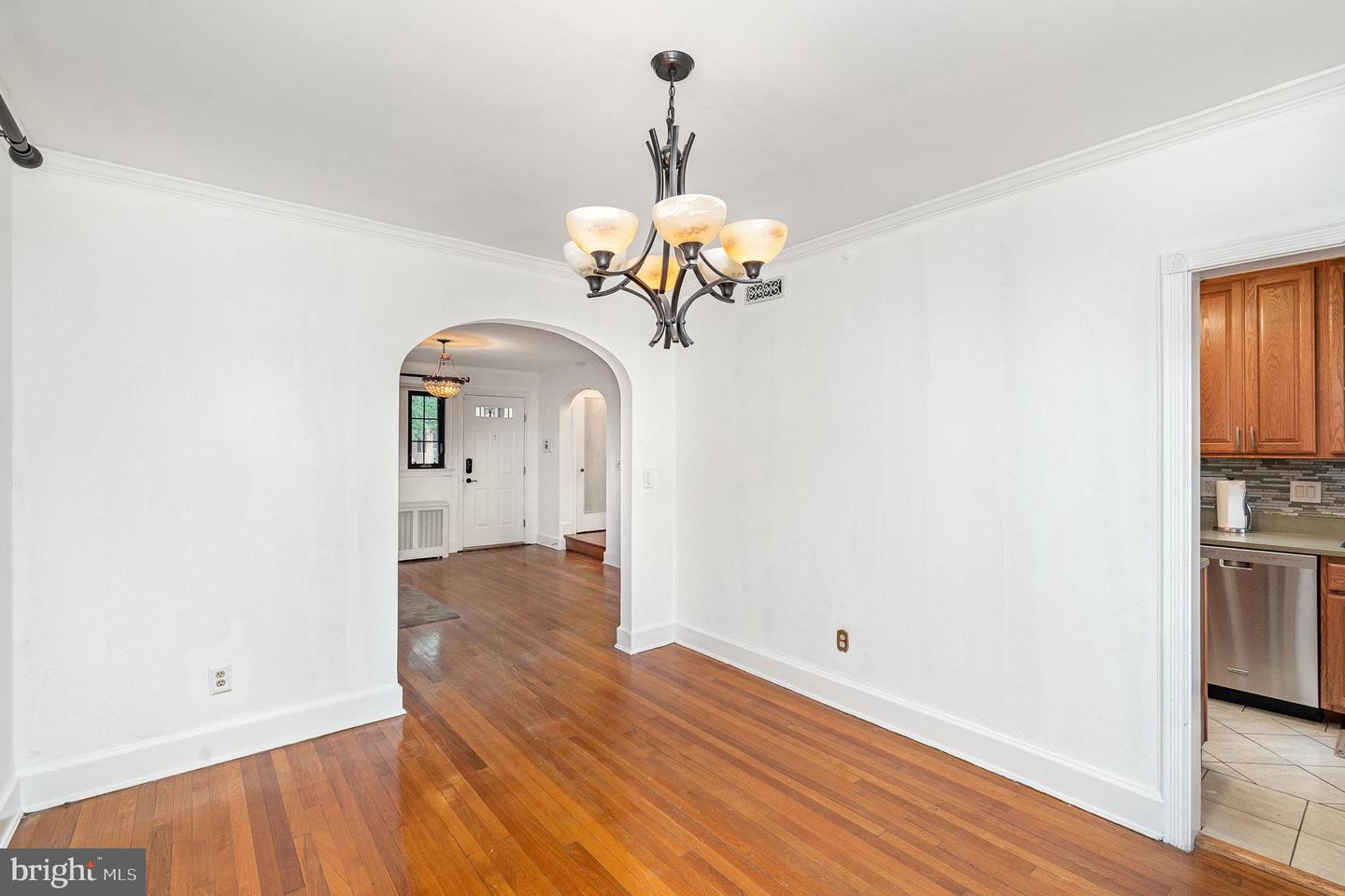 5903 4TH ST NW, WASHINGTON, District Of Columbia 20011, 2 Bedrooms Bedrooms, ,2 BathroomsBathrooms,Residential,For sale,5903 4TH ST NW,DCDC2212268 MLS # DCDC2212268