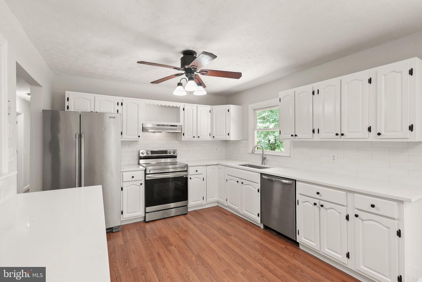 3 HICKORY LN, STAFFORD, Virginia 22556, 3 Bedrooms Bedrooms, ,1 BathroomBathrooms,Residential,For sale,3 HICKORY LN,VAST2041160 MLS # VAST2041160