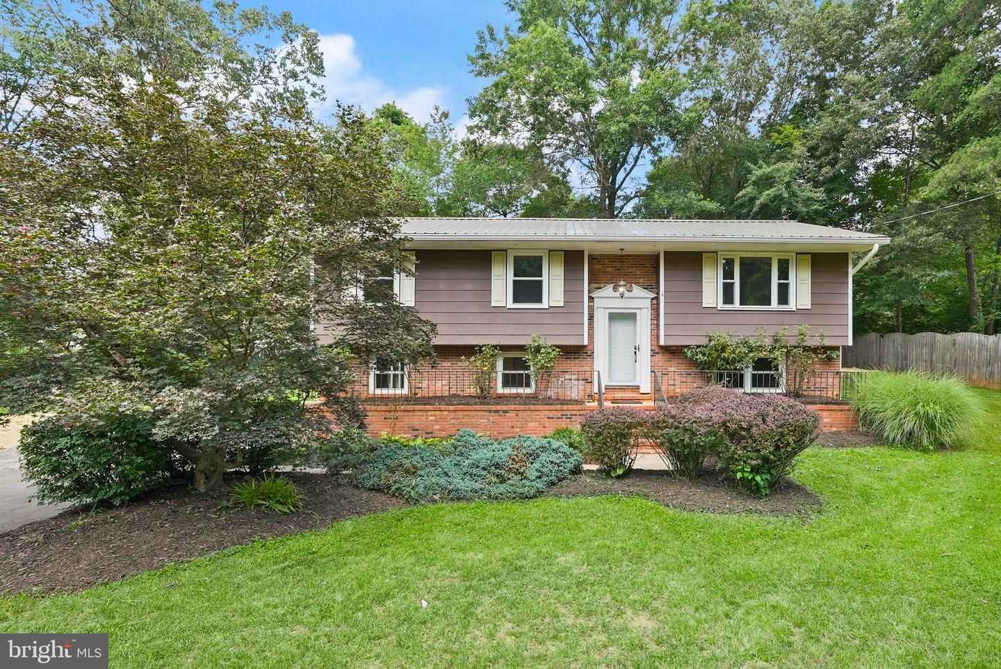 3 HICKORY LN, STAFFORD, Virginia 22556, 3 Bedrooms Bedrooms, ,1 BathroomBathrooms,Residential,For sale,3 HICKORY LN,VAST2041160 MLS # VAST2041160