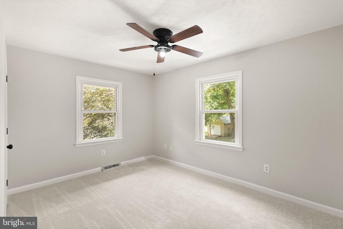 3 HICKORY LN, STAFFORD, Virginia 22556, 3 Bedrooms Bedrooms, ,1 BathroomBathrooms,Residential,For sale,3 HICKORY LN,VAST2041160 MLS # VAST2041160