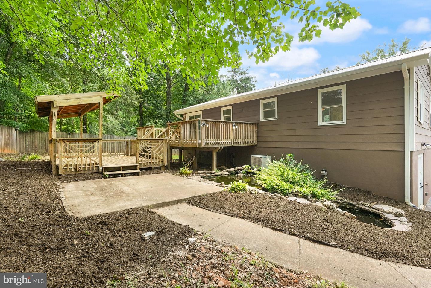 3 HICKORY LN, STAFFORD, Virginia 22556, 3 Bedrooms Bedrooms, ,1 BathroomBathrooms,Residential,For sale,3 HICKORY LN,VAST2041160 MLS # VAST2041160