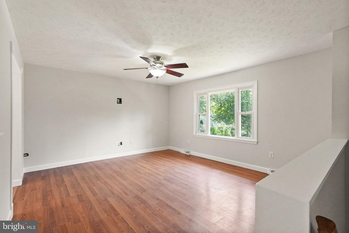 3 HICKORY LN, STAFFORD, Virginia 22556, 3 Bedrooms Bedrooms, ,1 BathroomBathrooms,Residential,For sale,3 HICKORY LN,VAST2041160 MLS # VAST2041160