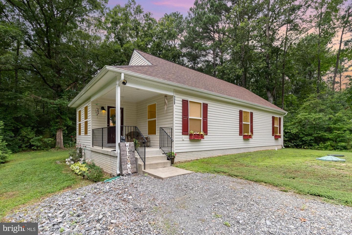128 AMERICAN DR, RUTHER GLEN, Virginia 22546, 3 Bedrooms Bedrooms, ,2 BathroomsBathrooms,Residential,For sale,128 AMERICAN DR,VACV2008564 MLS # VACV2008564