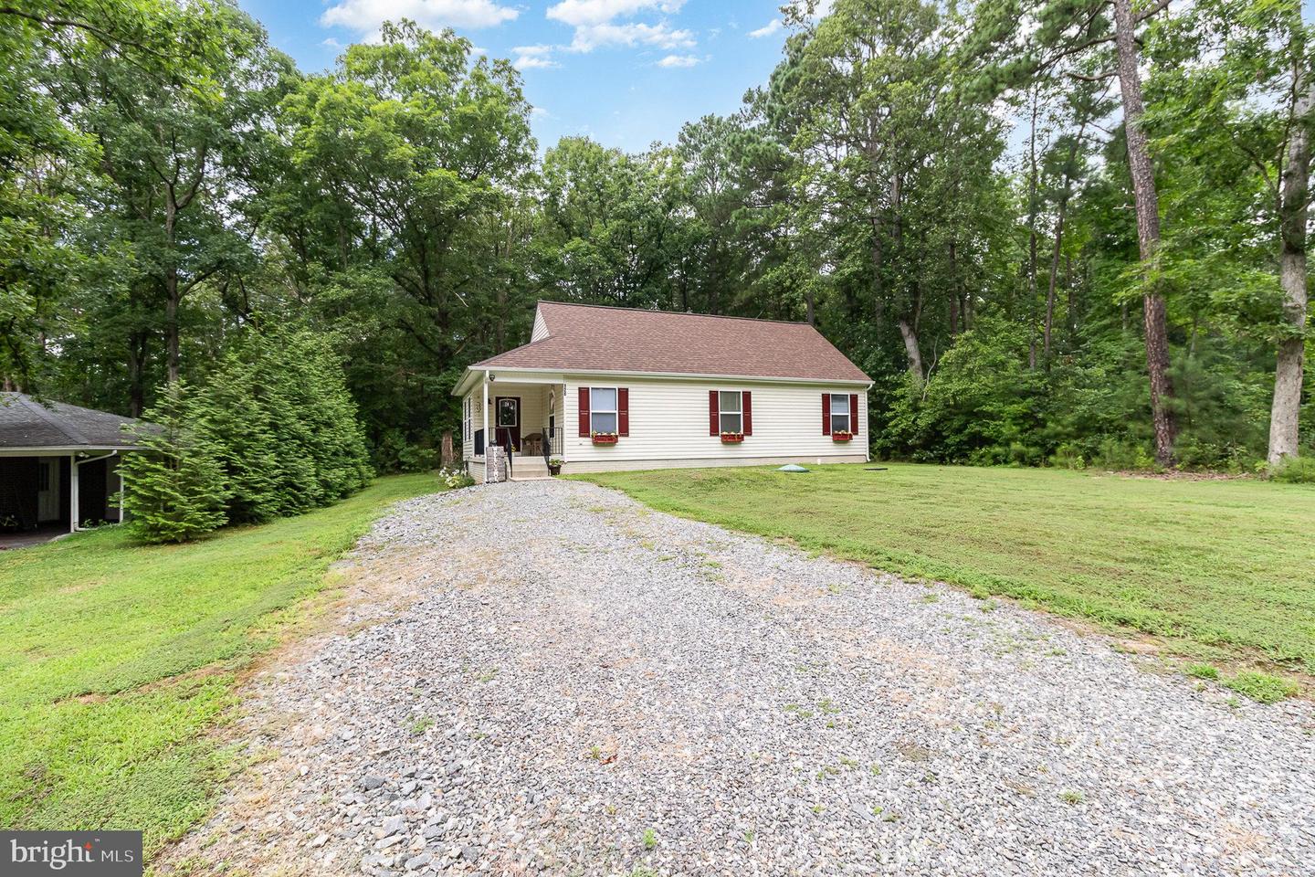 128 AMERICAN DR, RUTHER GLEN, Virginia 22546, 3 Bedrooms Bedrooms, ,2 BathroomsBathrooms,Residential,For sale,128 AMERICAN DR,VACV2008564 MLS # VACV2008564