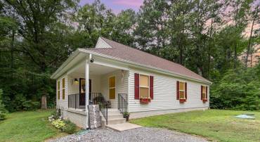128 AMERICAN DR, RUTHER GLEN, Virginia 22546, 3 Bedrooms Bedrooms, ,2 BathroomsBathrooms,Residential,For sale,128 AMERICAN DR,VACV2008564 MLS # VACV2008564