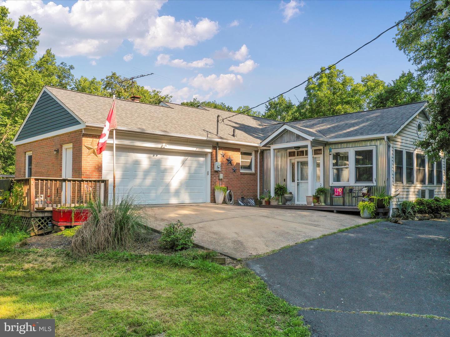 1857 MARYS SHADY LN, FRONT ROYAL, Virginia 22630, 3 Bedrooms Bedrooms, ,3 BathroomsBathrooms,Residential,For sale,1857 MARYS SHADY LN,VAWR2011828 MLS # VAWR2011828