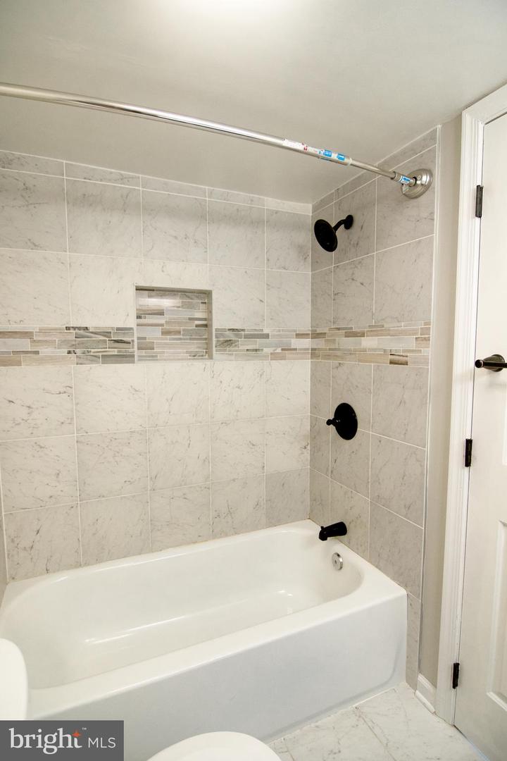 1550 RENATE DR #101, WOODBRIDGE, Virginia 22192, 1 Bedroom Bedrooms, ,1 BathroomBathrooms,Residential,For sale,1550 RENATE DR #101,VAPW2100126 MLS # VAPW2100126