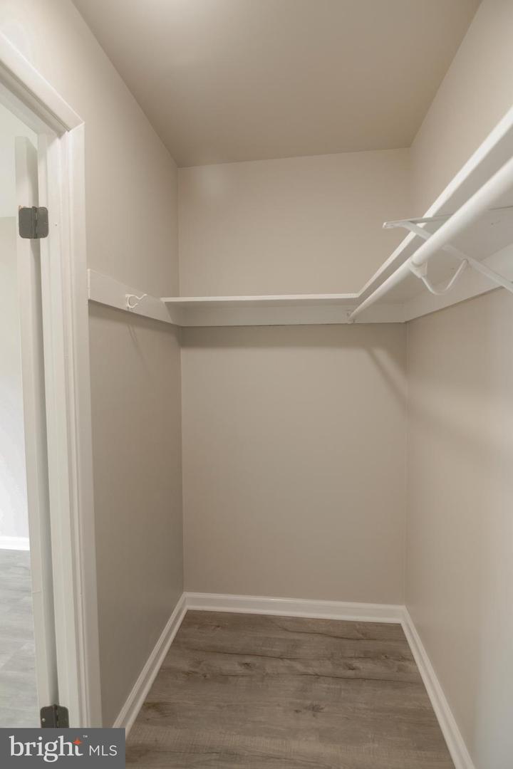 1550 RENATE DR #101, WOODBRIDGE, Virginia 22192, 1 Bedroom Bedrooms, ,1 BathroomBathrooms,Residential,For sale,1550 RENATE DR #101,VAPW2100126 MLS # VAPW2100126