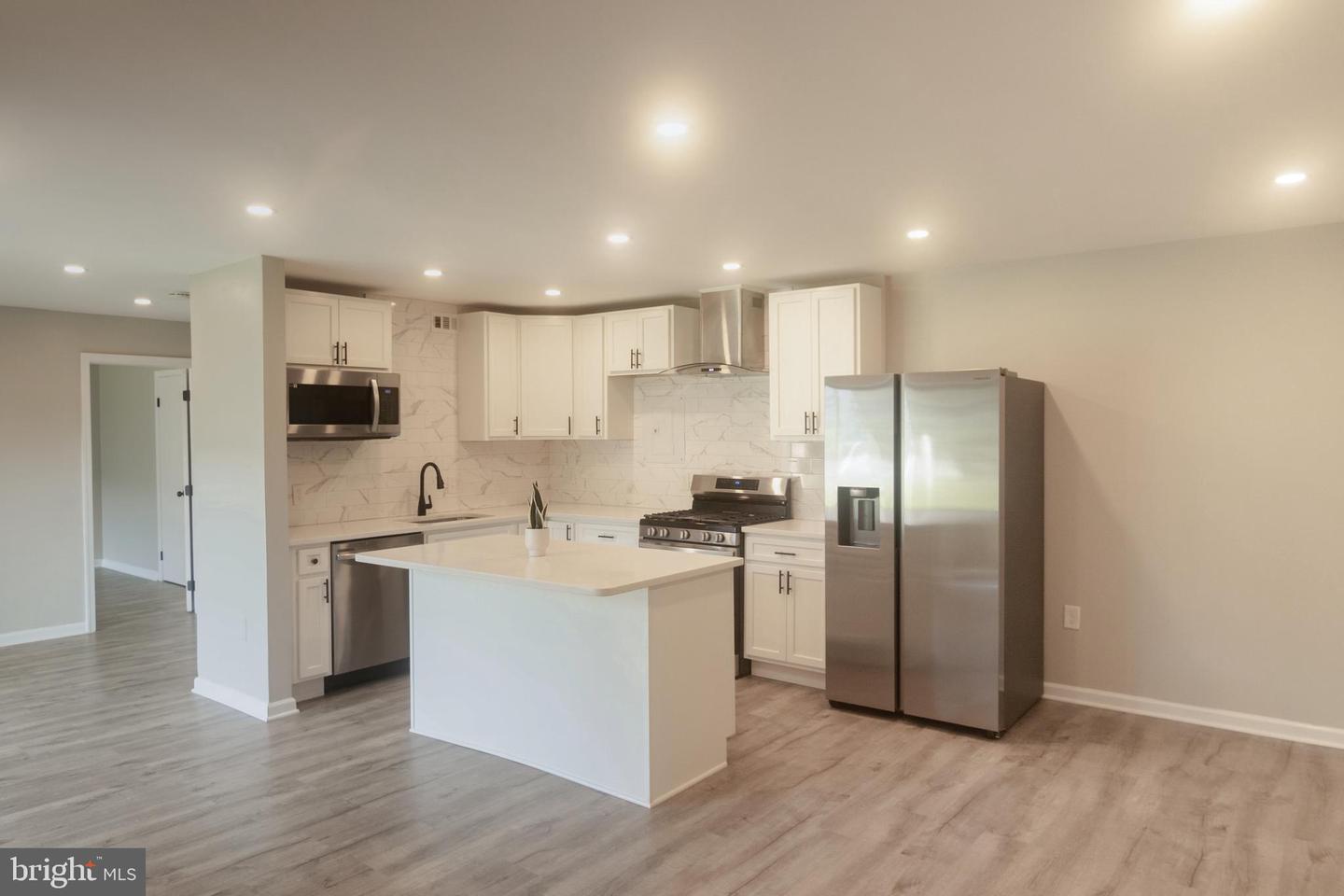 1550 RENATE DR #101, WOODBRIDGE, Virginia 22192, 1 Bedroom Bedrooms, ,1 BathroomBathrooms,Residential,For sale,1550 RENATE DR #101,VAPW2100126 MLS # VAPW2100126