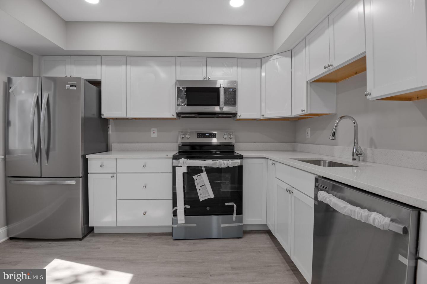 9084 ARLINGTON BLVD, FAIRFAX, Virginia 22031, 3 Bedrooms Bedrooms, ,2 BathroomsBathrooms,Residential,For sale,9084 ARLINGTON BLVD,VAFX2257920 MLS # VAFX2257920