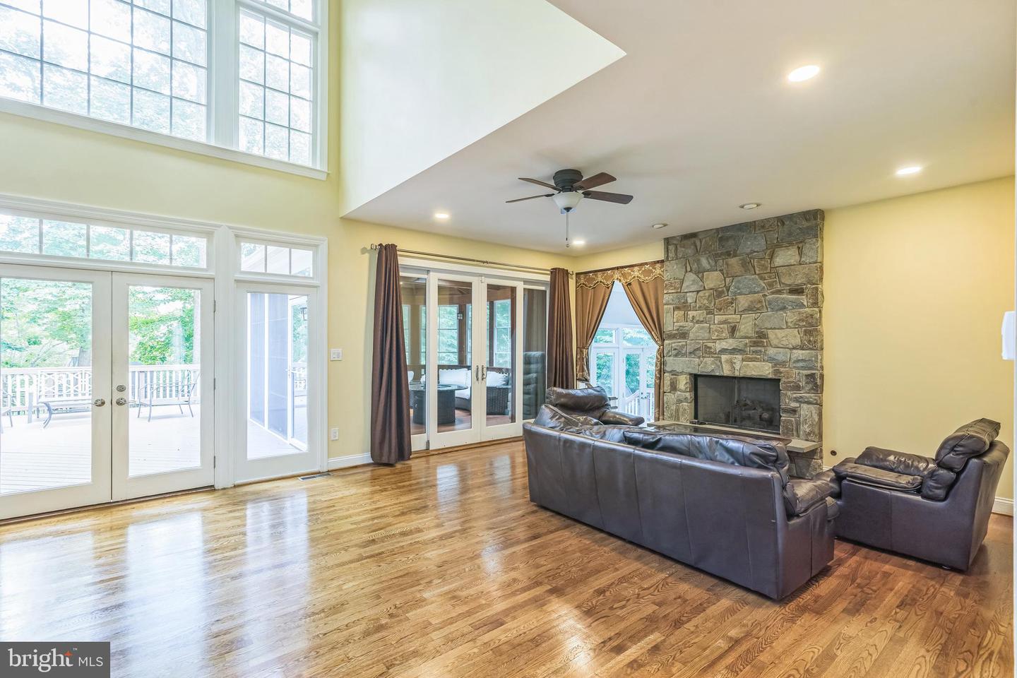 10680 ALLIWELLS CT, OAKTON, Virginia 22124, 4 Bedrooms Bedrooms, 11 Rooms Rooms,5 BathroomsBathrooms,Residential,For sale,10680 ALLIWELLS CT,VAFX2257964 MLS # VAFX2257964