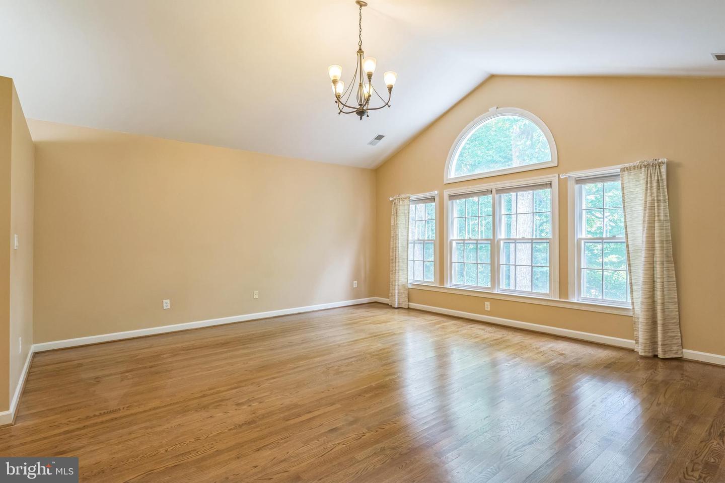 10680 ALLIWELLS CT, OAKTON, Virginia 22124, 4 Bedrooms Bedrooms, 11 Rooms Rooms,5 BathroomsBathrooms,Residential,For sale,10680 ALLIWELLS CT,VAFX2257964 MLS # VAFX2257964