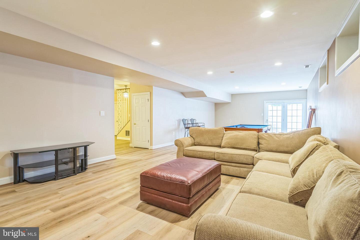 10680 ALLIWELLS CT, OAKTON, Virginia 22124, 4 Bedrooms Bedrooms, 11 Rooms Rooms,5 BathroomsBathrooms,Residential,For sale,10680 ALLIWELLS CT,VAFX2257964 MLS # VAFX2257964