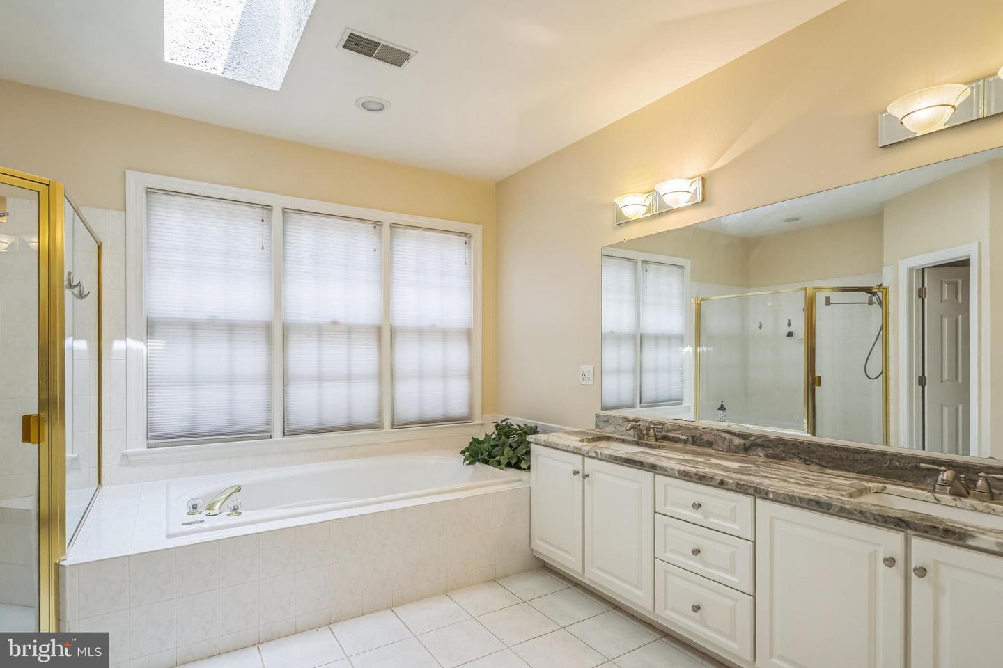 10680 ALLIWELLS CT, OAKTON, Virginia 22124, 4 Bedrooms Bedrooms, 11 Rooms Rooms,5 BathroomsBathrooms,Residential,For sale,10680 ALLIWELLS CT,VAFX2257964 MLS # VAFX2257964