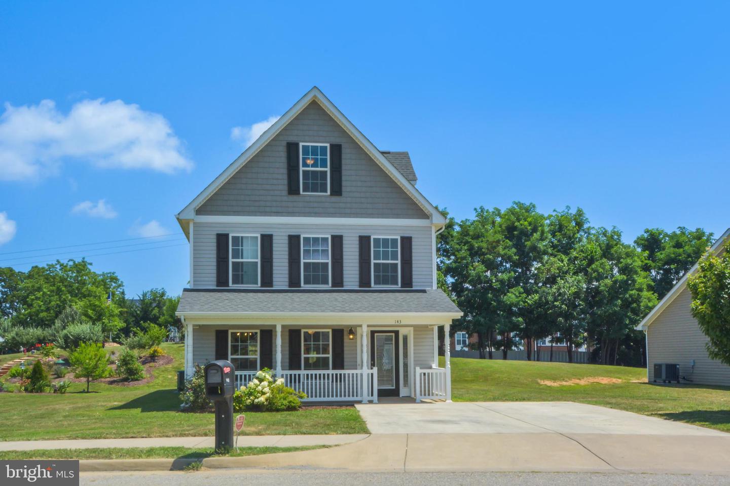 143 LOFTY CIR, STUARTS DRAFT, Virginia 24477, 5 Bedrooms Bedrooms, ,3 BathroomsBathrooms,Residential,For sale,143 LOFTY CIR,VAAG2002642 MLS # VAAG2002642