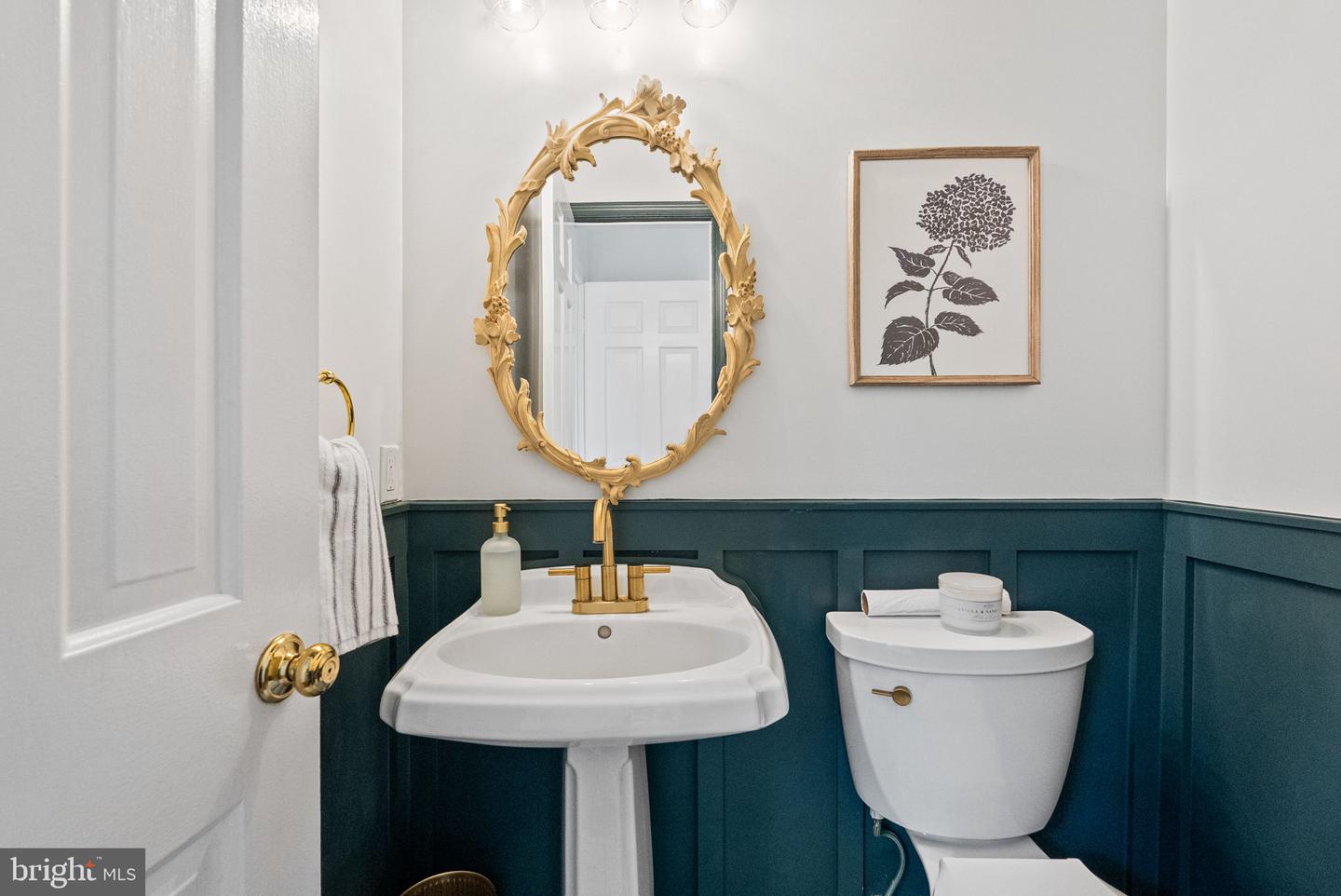 3813 COLONEL ELLIS AVE, ALEXANDRIA, Virginia 22304, 4 Bedrooms Bedrooms, ,3 BathroomsBathrooms,Residential,For sale,3813 COLONEL ELLIS AVE,VAAX2047940 MLS # VAAX2047940