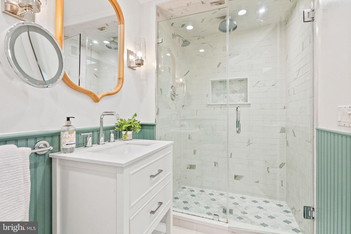 3813 COLONEL ELLIS AVE, ALEXANDRIA, Virginia 22304, 4 Bedrooms Bedrooms, ,3 BathroomsBathrooms,Residential,For sale,3813 COLONEL ELLIS AVE,VAAX2047940 MLS # VAAX2047940